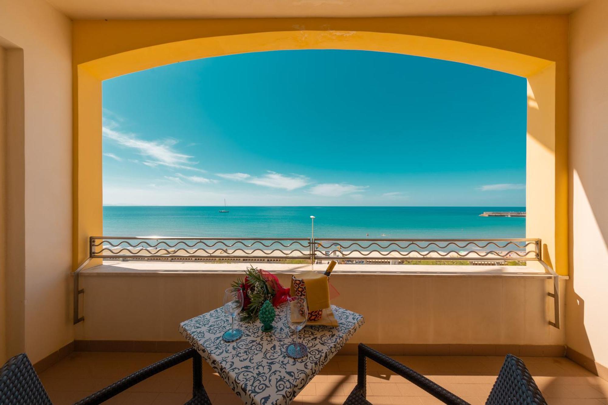 Hotel Riva Del Sole Cefalú Exterior foto